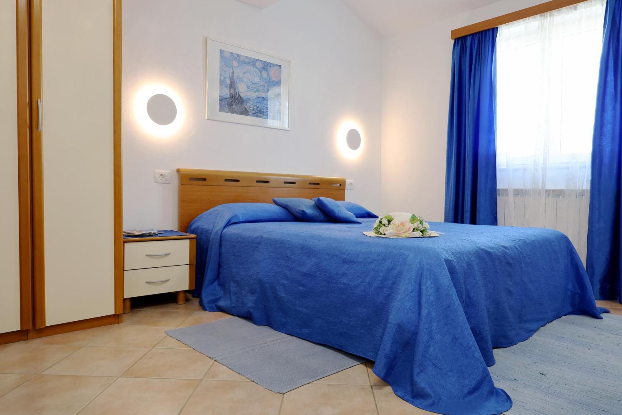 House Maric Apartment Porec Exterior photo